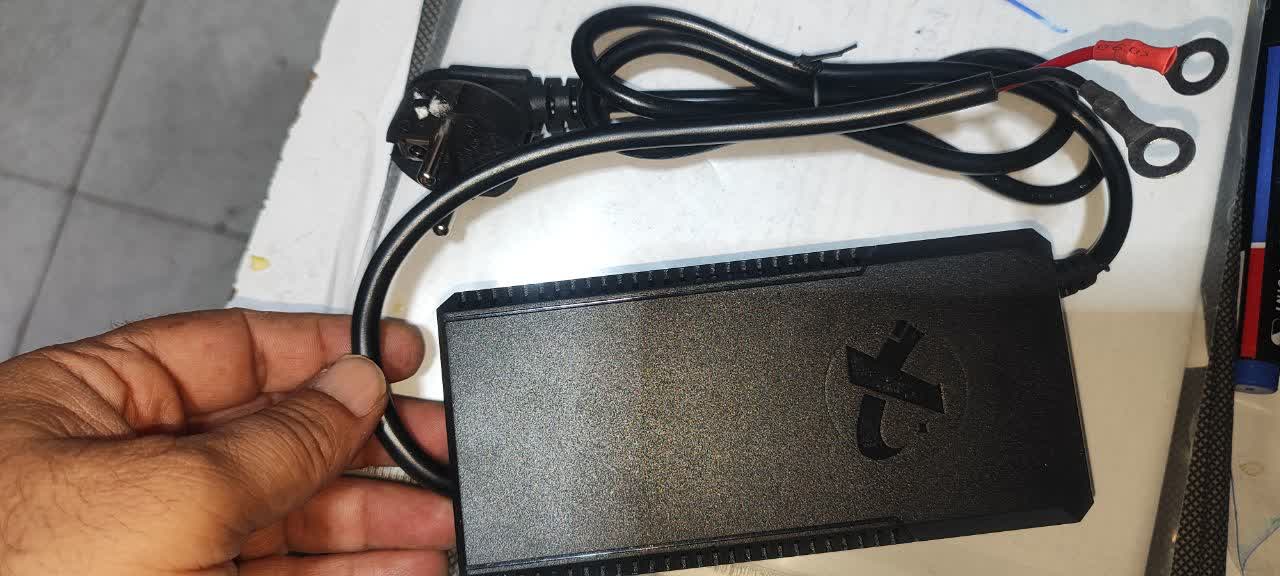 آداپتور تبدیل 220 ولت به 12 ولت 10 آمپر مناسب بخاری درجا